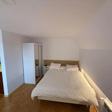 Quiet Getaway Near Tarnow Holiday home *